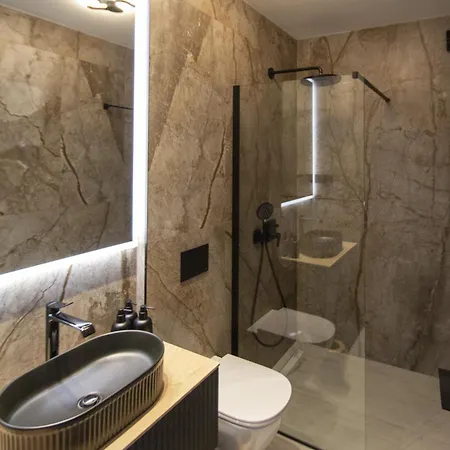 De Luxe Palace Al Nera 2 Swimming Pools At Sea * Trogir