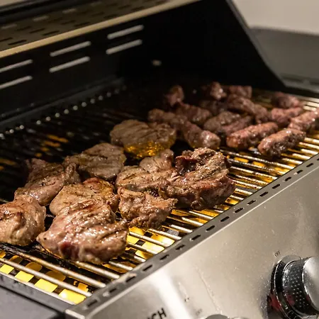 Vila De Luxe Palace Al Nera 2 Swimming Pools At Sea Trogir