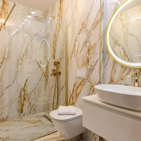 Vila De Luxe Palace Al Nera 2 Swimming Pools At Sea Trogir