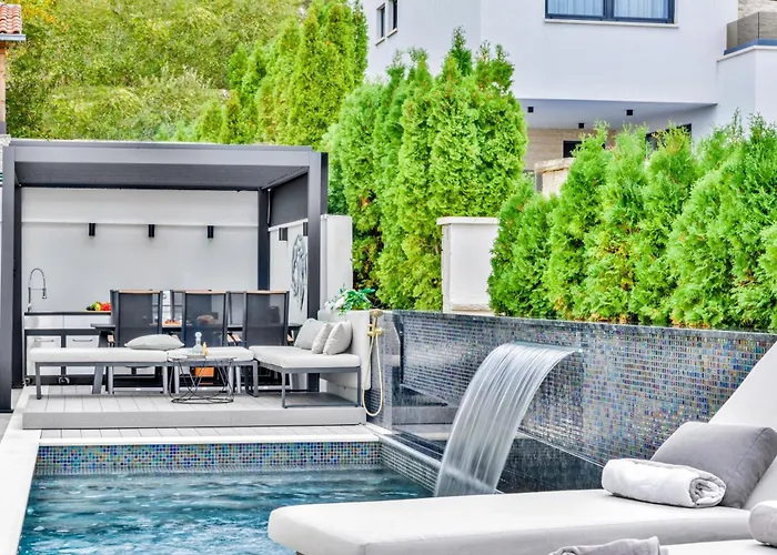 别墅 De Luxe Palace Al Nera 2 Swimming Pools At Sea *