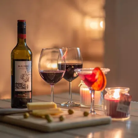 De Luxe Palace Al Nera 2 Swimming Pools At Sea * 特罗吉尔