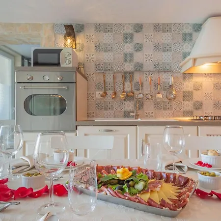 Βίλα De Luxe Palace Al Nera 2 Swimming Pools At Sea Τρογκίρ