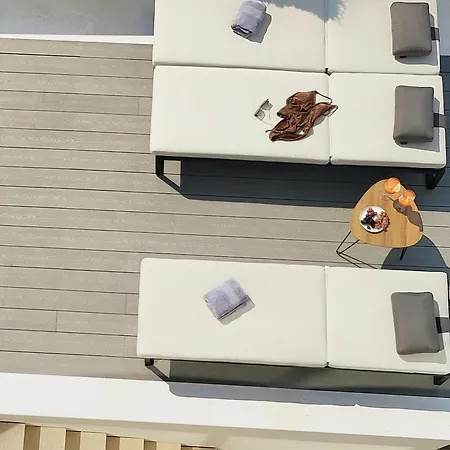 De Luxe Palace Al Nera 2 Swimming Pools At Sea Vila *