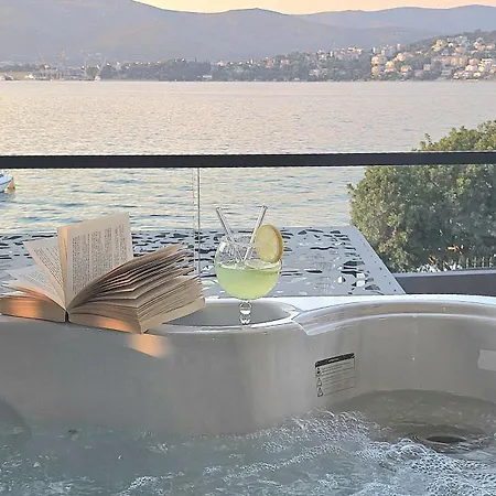 De Luxe Palace Al Nera 2 Swimming Pools At Sea