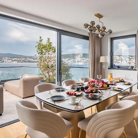 别墅 De Luxe Palace Al Nera 2 Swimming Pools At Sea *