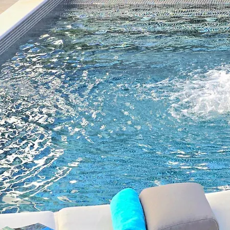Vila De Luxe Palace Al Nera 2 Swimming Pools At Sea Trogir