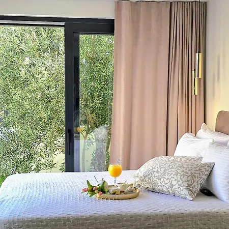 别墅 De Luxe Palace Al Nera 2 Swimming Pools At Sea 特罗吉尔