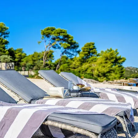 Palace Al Nera Seafront 2 Pools