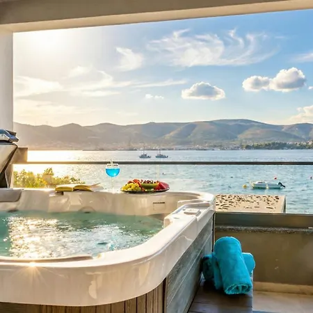 Deluxe Palace Nera Seafront 2 Pools & Villa *