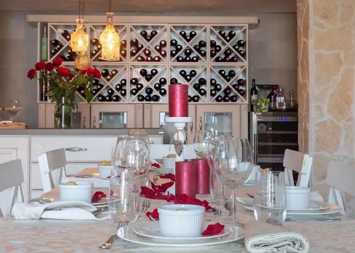 De Luxe Palace Al Nera 2 Swimming Pools At Sea * Trogir