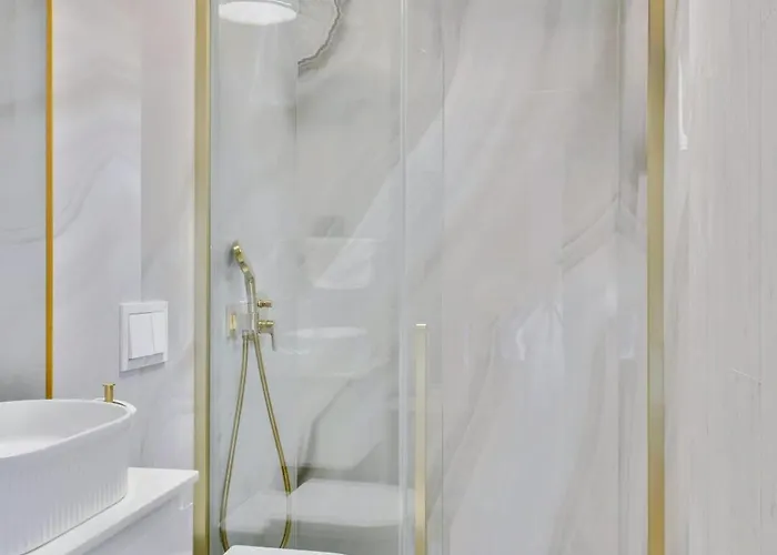 Villa De Luxe Palace Al Nera 2 Swimming Pools At Sea