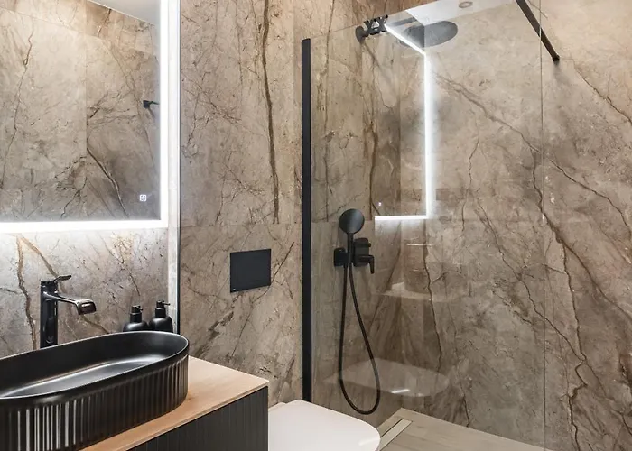 Villa De Luxe Palace Al Nera 2 Swimming Pools At Sea *